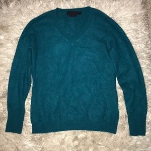 100% Cashmere sweater